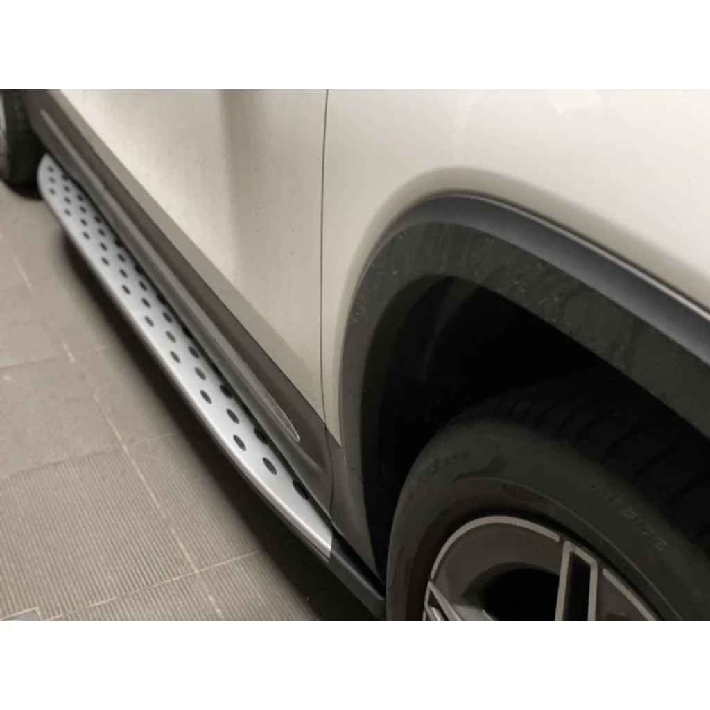 【綠色工場】Mercedes-Benz 賓士 GLB 專用側踏板 含安裝費用 汽車精品 改裝 原廠型側踏板 側踏