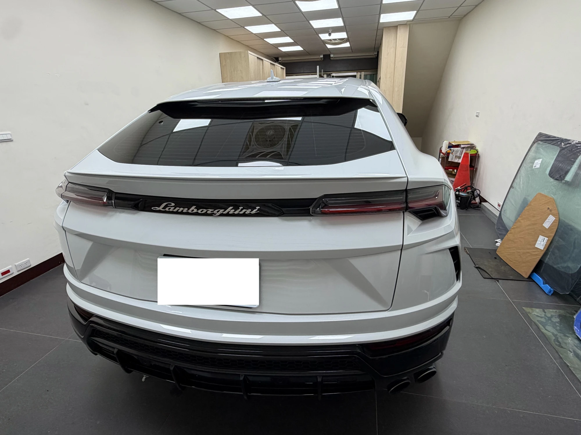 藍寶堅尼 Urus｜FSK<br>前檔F30、車身 FX7