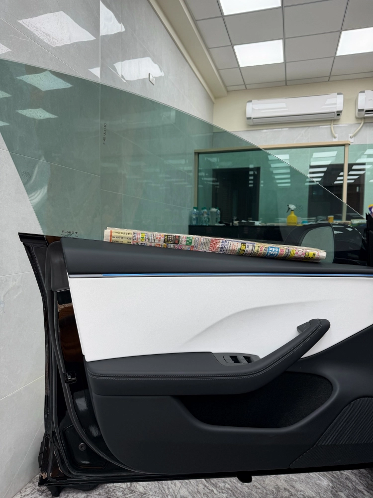 特斯拉3｜FSK<br>前檔KT68、前窗F45、後半F20