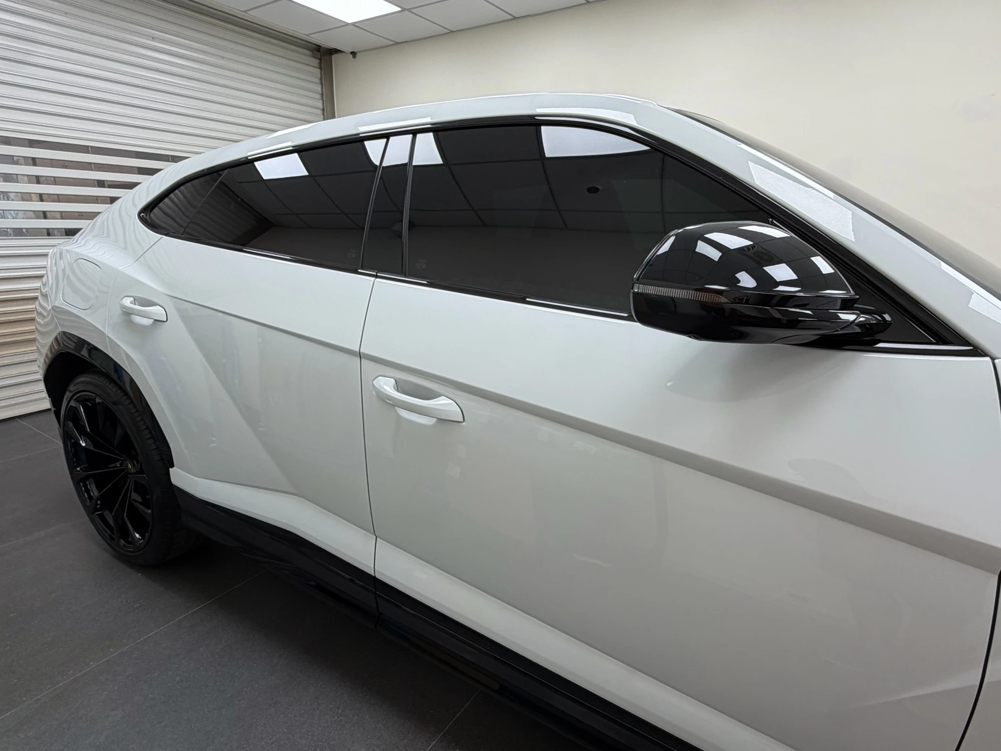 藍寶堅尼 Urus｜FSK<br>前檔F30、車身 FX7