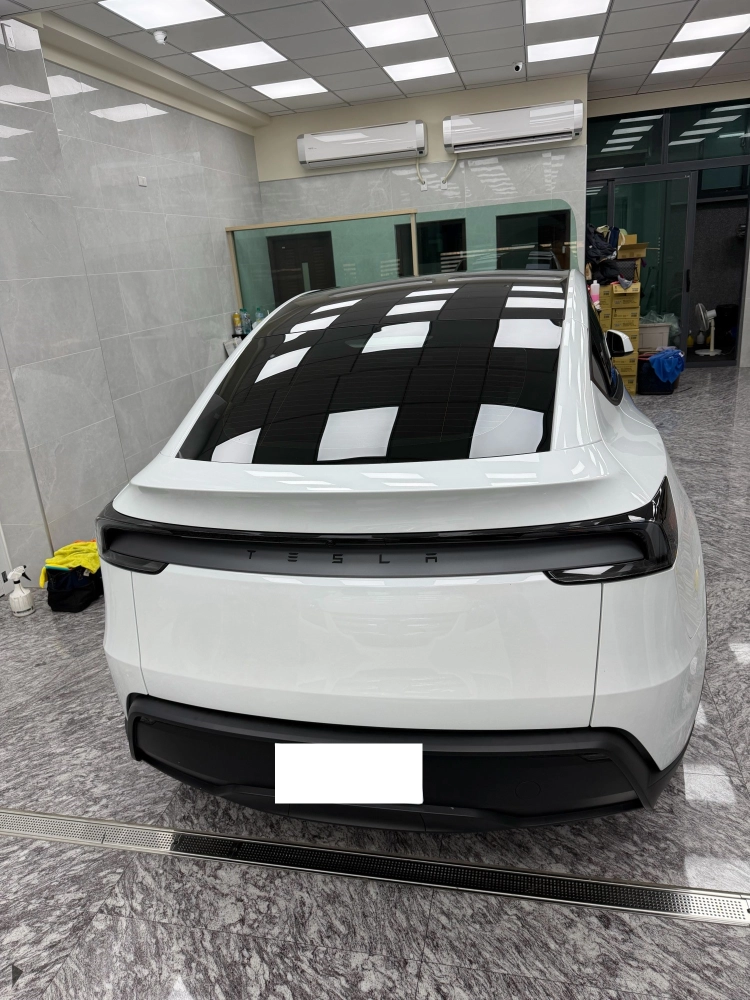 特斯拉 Y｜桑瑪克、舒熱佳<br>前擋smart RR70、前窗LX40、後窗LX40、後擋LX15