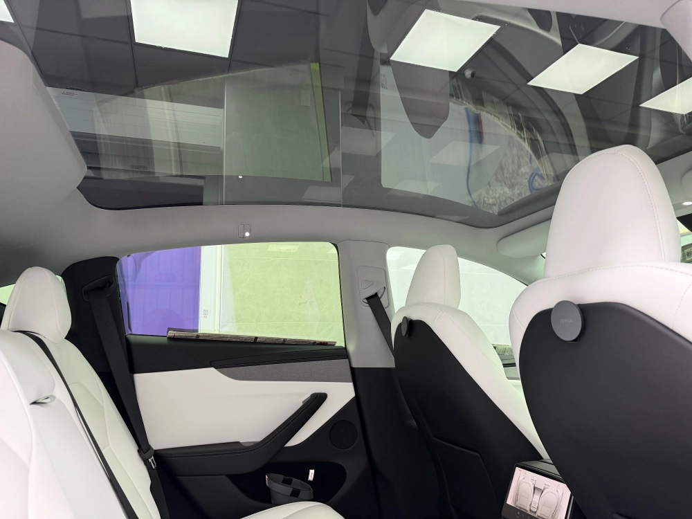 特斯拉 Y｜桑瑪克、舒熱佳<br>前擋smart RR70、前窗LX40、後窗smart RR70、後擋LX25、天窗 XC60max