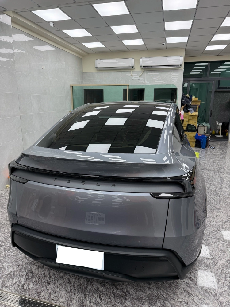 特斯拉 Y｜桑瑪克、舒熱佳<br>前擋smart RR70、前窗LX40、後窗smart RR70、後擋LX25、天窗 XC60max