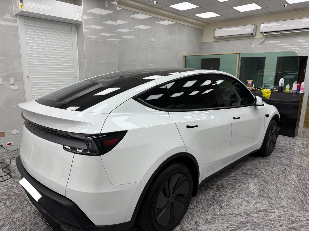 特斯拉 Y｜桑瑪克、舒熱佳<br>前擋smart RR70、前窗LX40、後窗LX40、後擋LX15