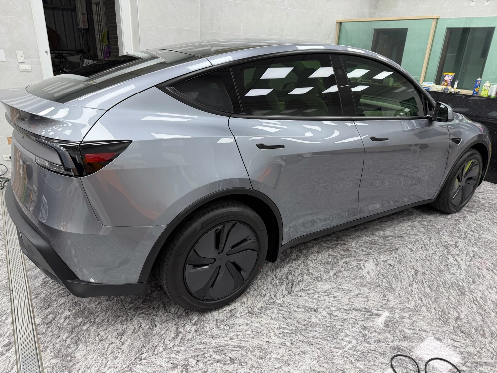 特斯拉 Y｜桑瑪克、舒熱佳<br>前擋smart RR70、前窗LX40、後窗smart RR70、後擋LX25、天窗 XC60max