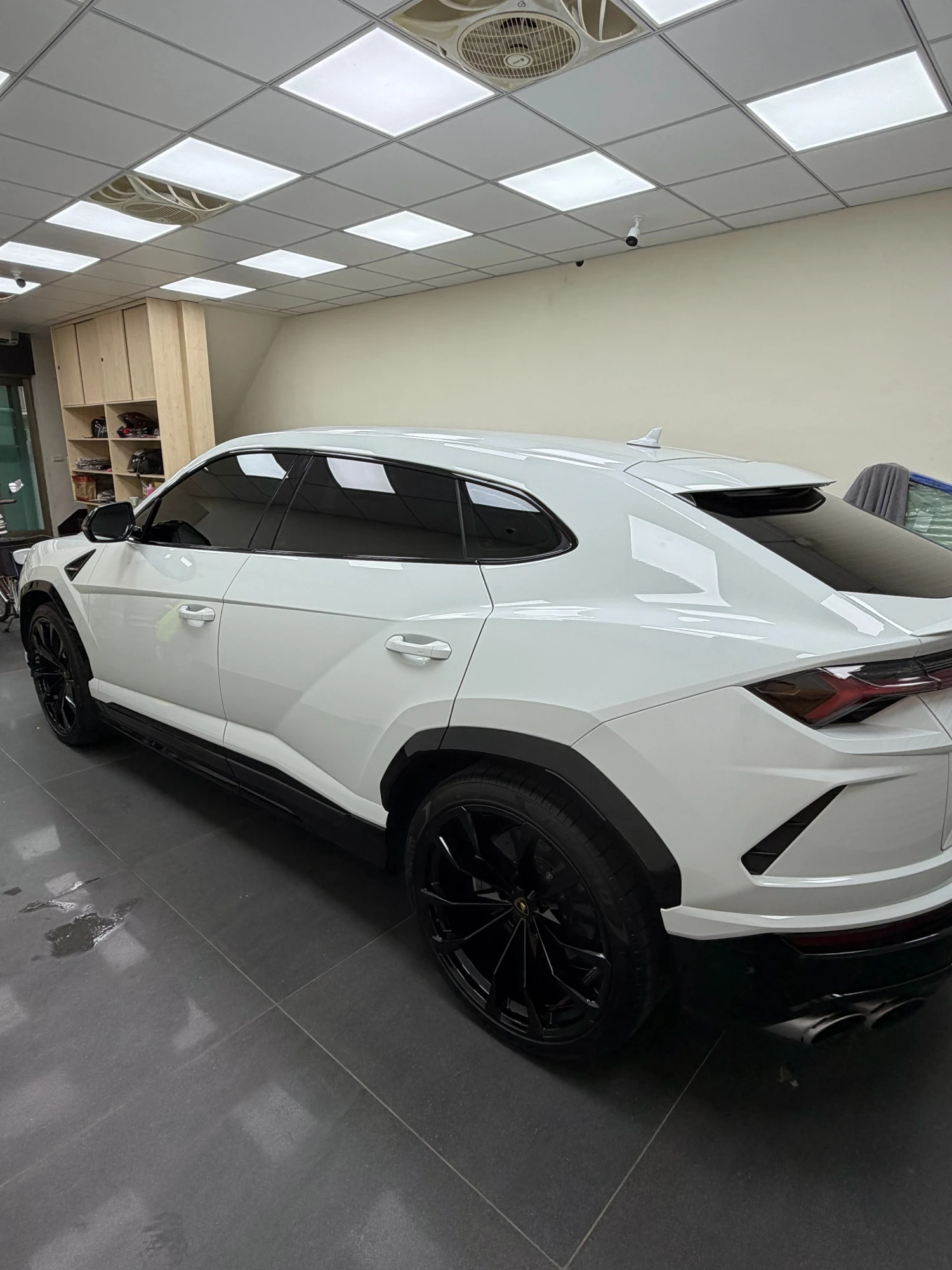 藍寶堅尼 Urus｜FSK<br>前檔F30、車身 FX7