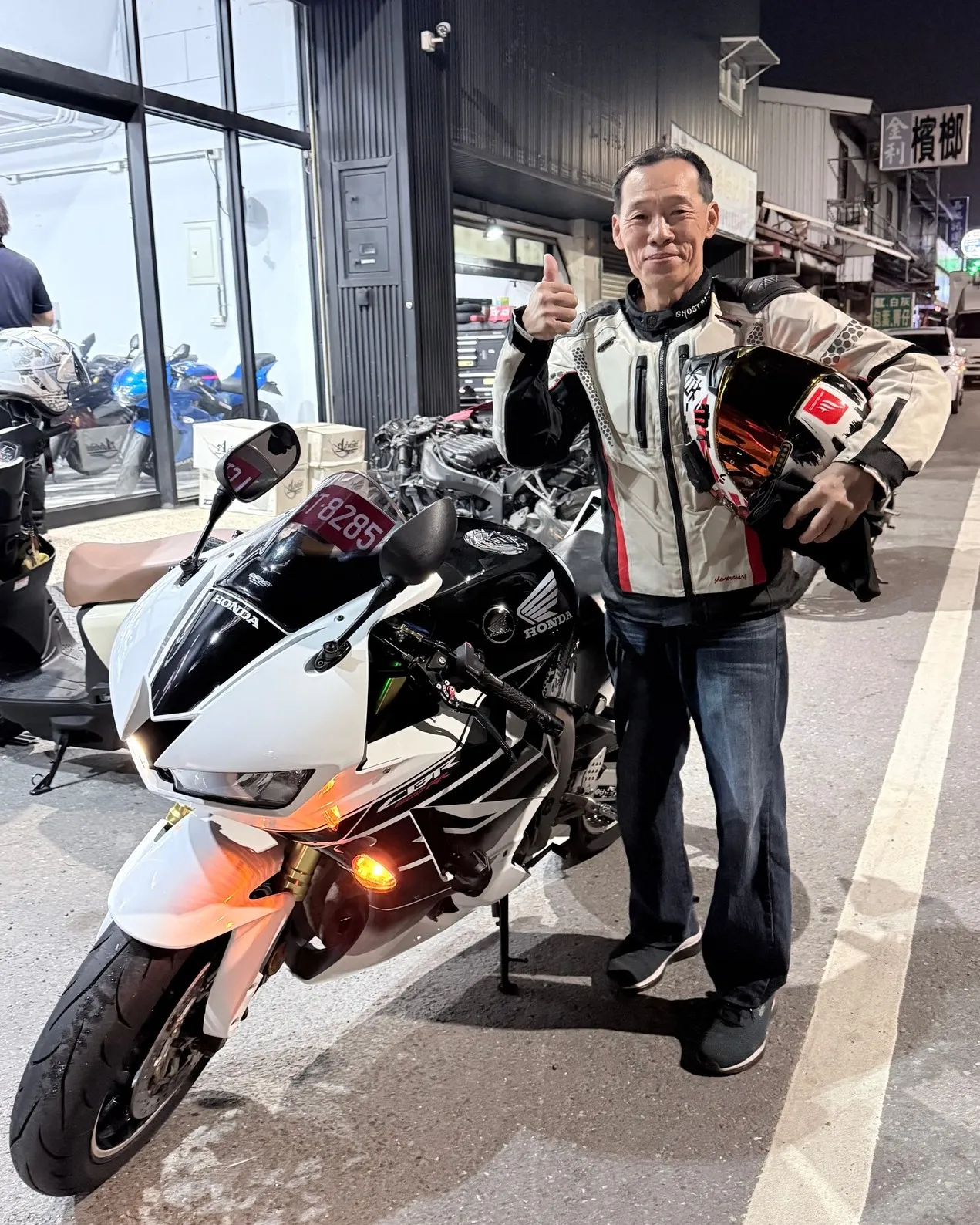 賀成交【 HONDA CBR600RR 】