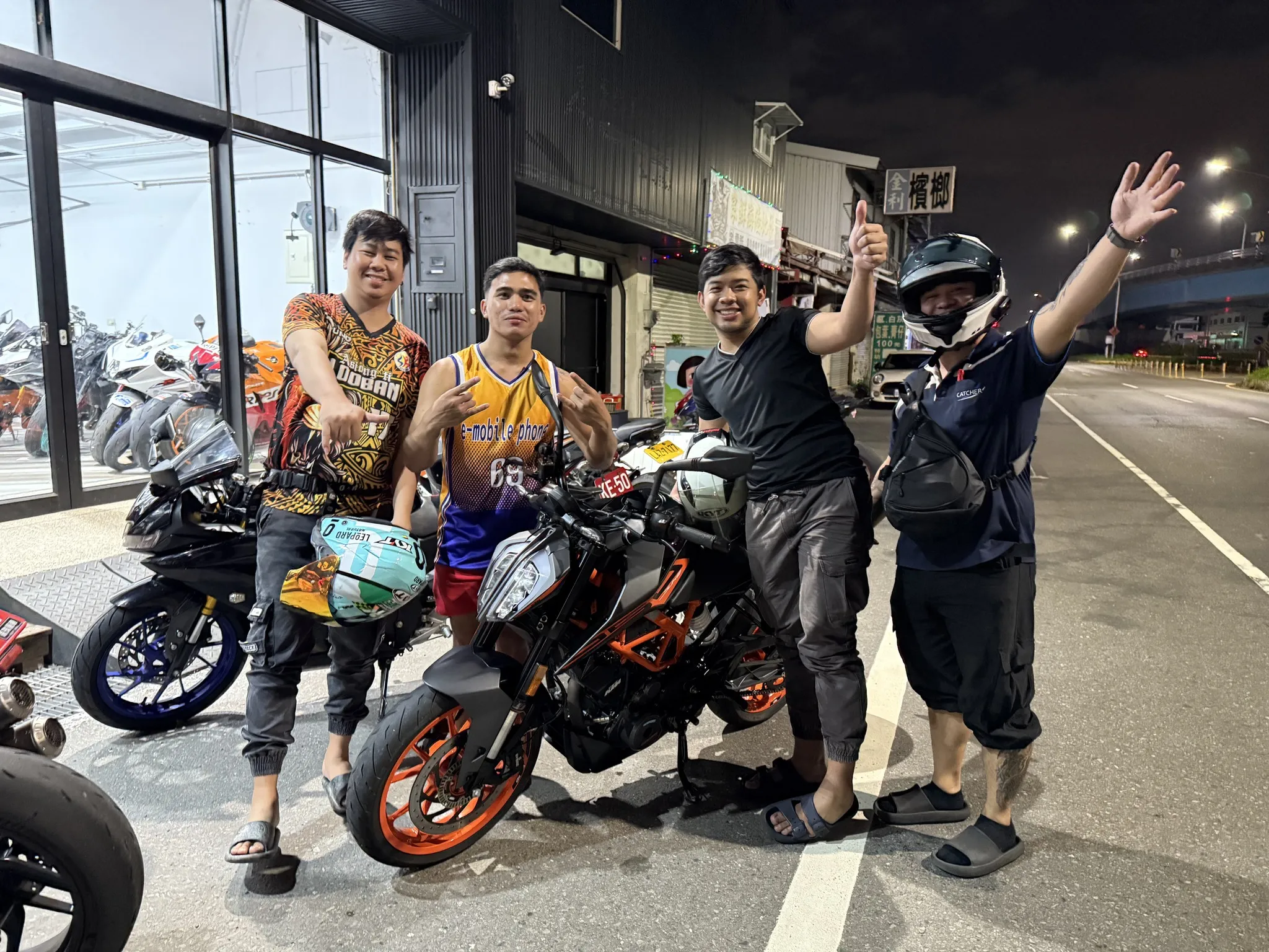 賀成交【 KTM 250 DUKE 】