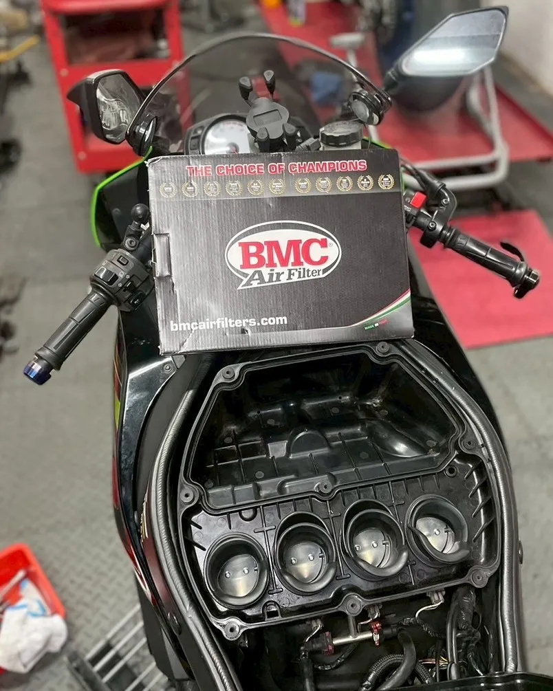 【 KAWASAKI ZX-6R 】