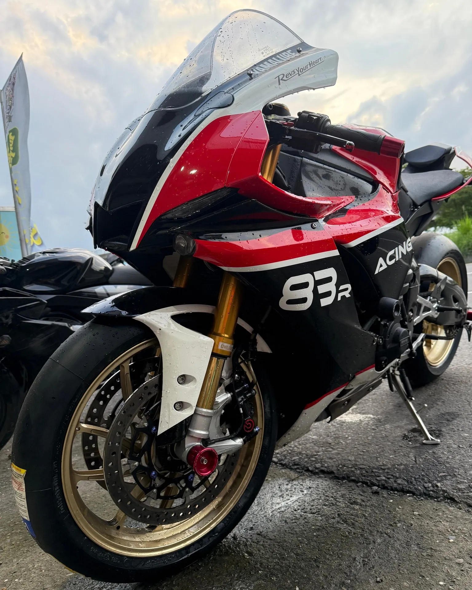 【 YAMAHA YZF-R1 】 