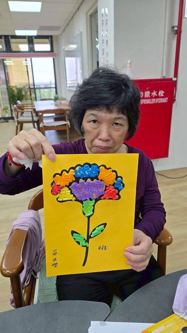 拼貼幸福 · 點亮母恩