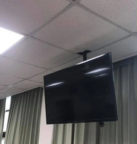 可調式俯仰角度壁掛架