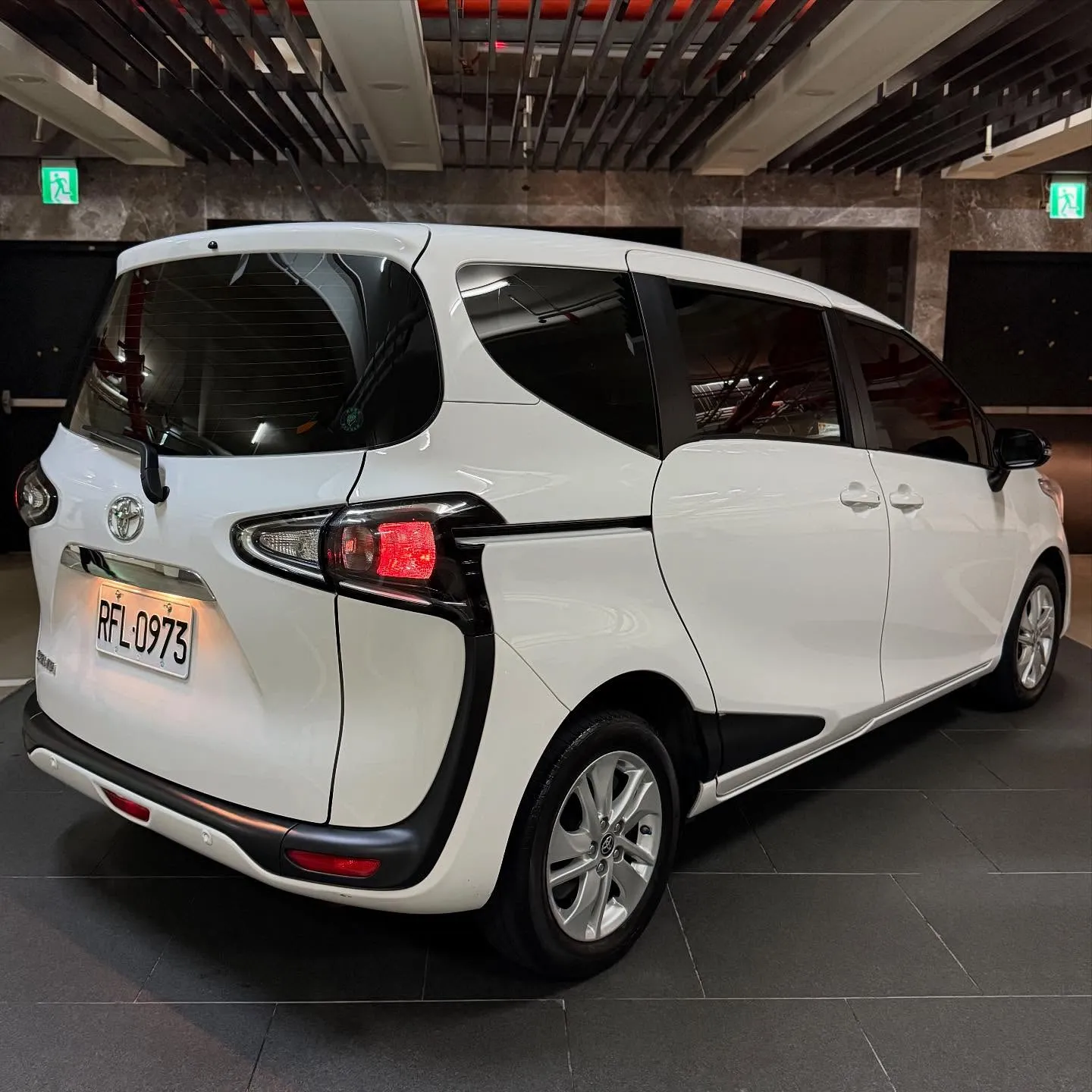 Toyota Sienta