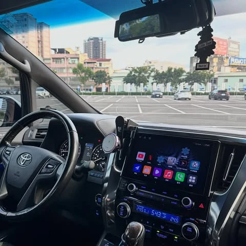 TOYOTA ALPHARD ｜陸上頭等艙