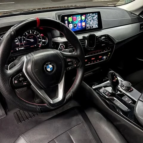 BMW 530i ｜西裝底下藏著後驅靈魂