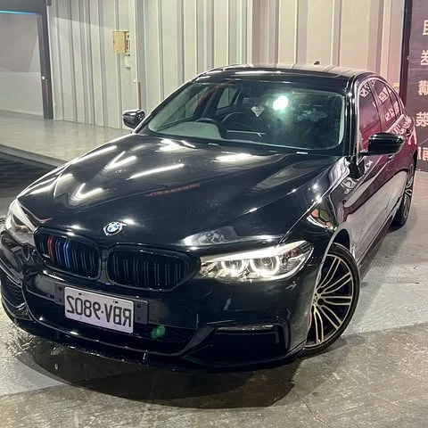 BMW 530i ｜西裝底下藏著後驅靈魂