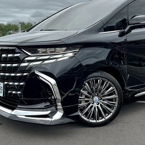 TOYOTA ALPHARD ｜陸上頭等艙
