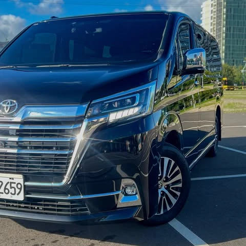 TOYOTA GRANVIA 九人座旗艦版 