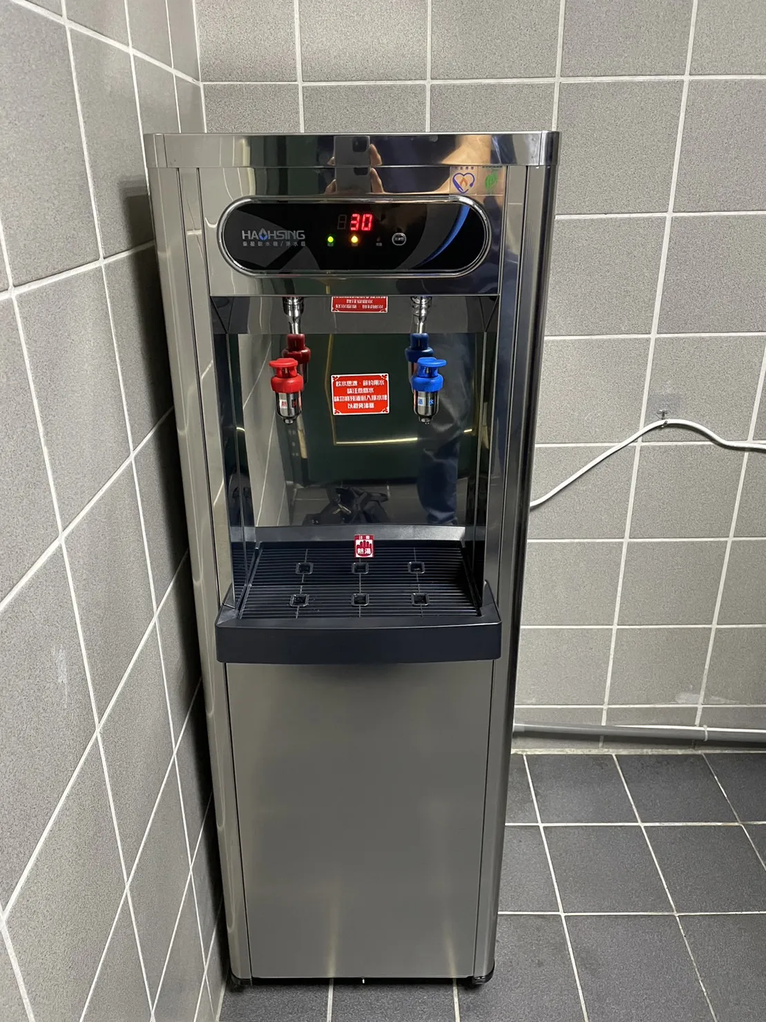 高雄-風青實業老闆-安裝豪星-雙溫煮沸式飲水機