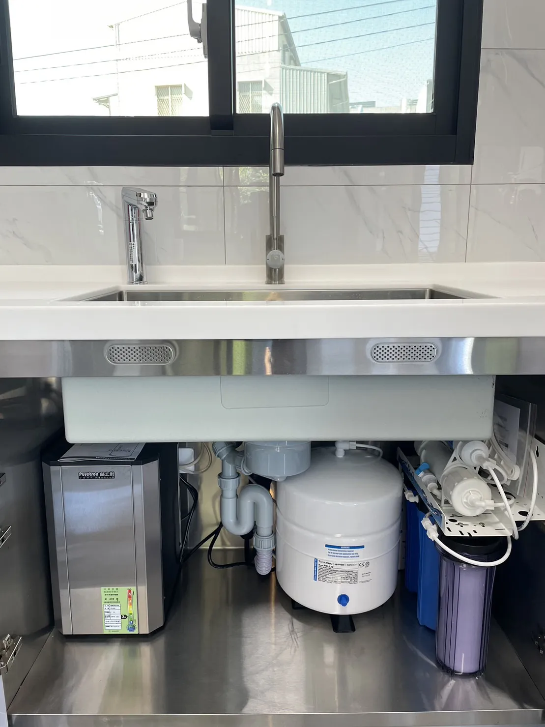 台南-新吉里-王小姐-安裝雙溫觸控式熱水機