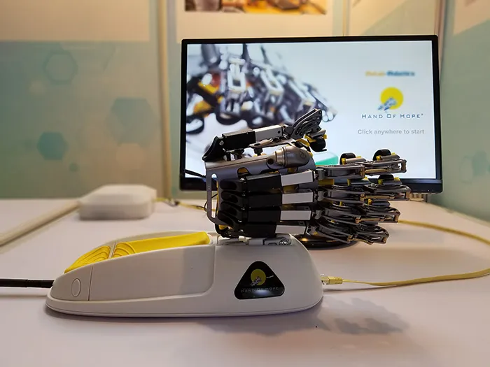 希望之手 (EMG＋VR＋外骨骼動作系統)