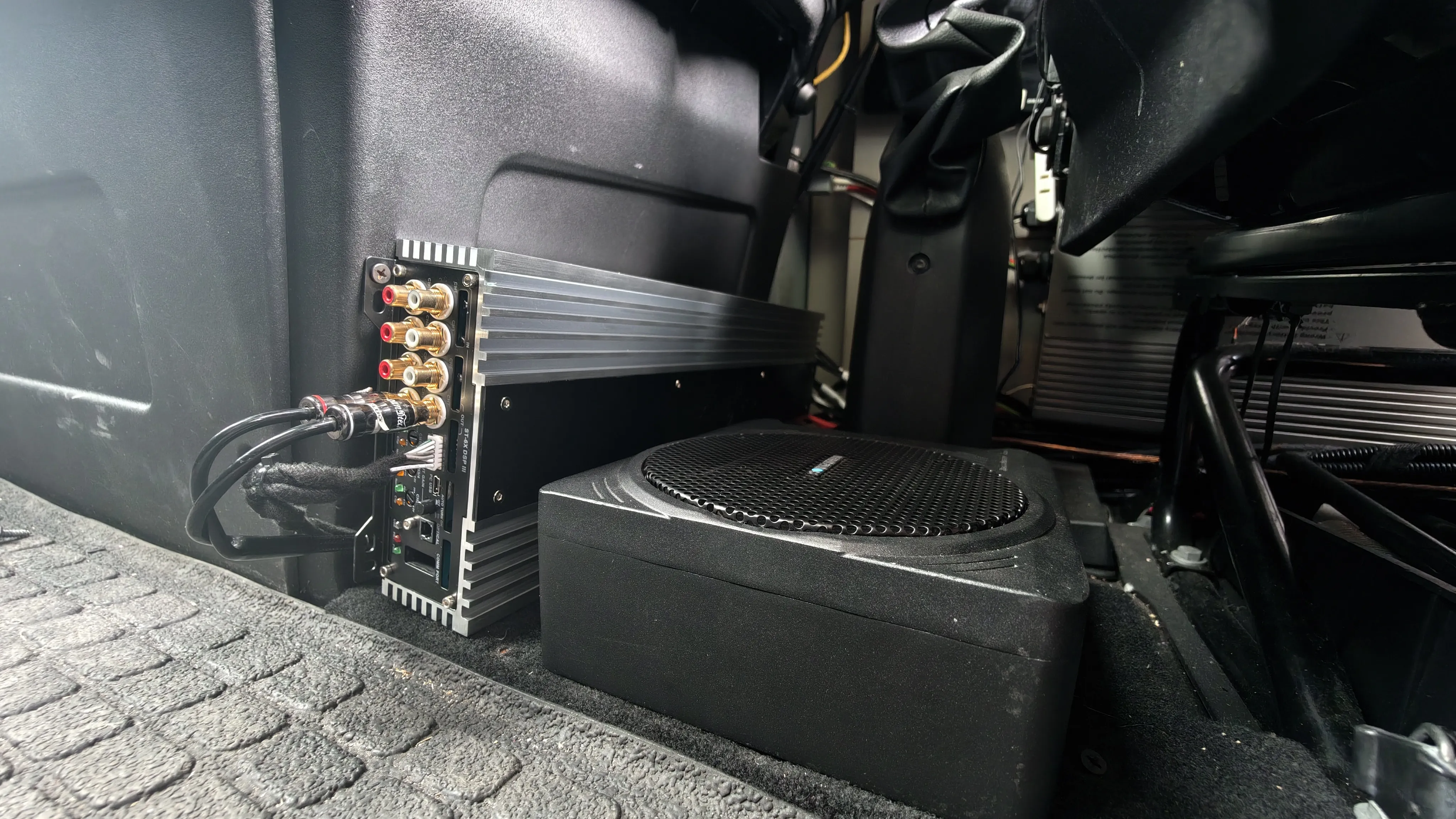 汽車音響 ZAPCO 擴大機-IVECO