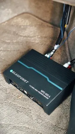 汽車音響 AXTON- RAV4 (2010)