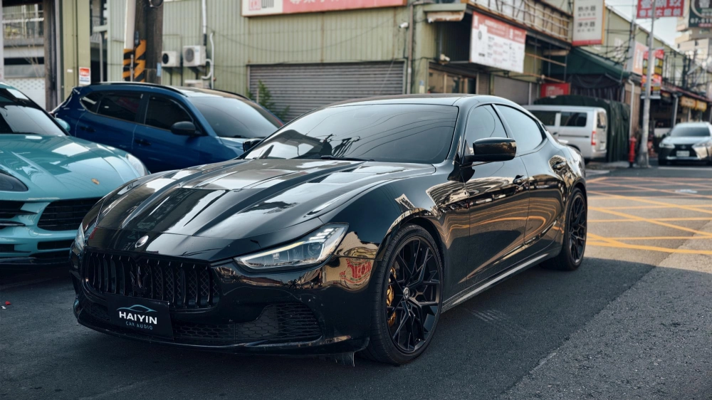 瑪莎拉蒂SQ4安裝鏡片盲點+電動尾門