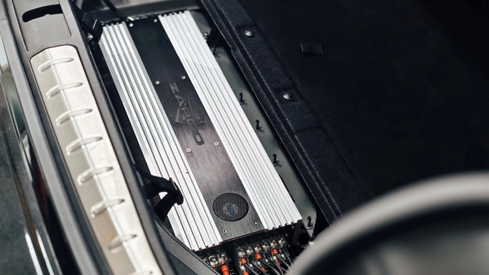 LEXUS LS安裝ZAPCO擴大機