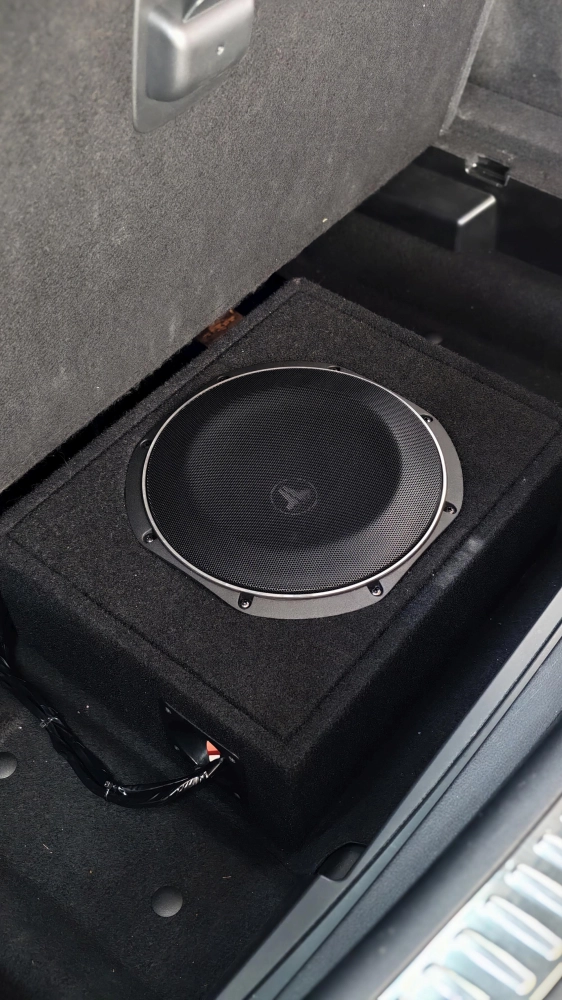 MACAN安裝ZAPCO超低音+擴大機