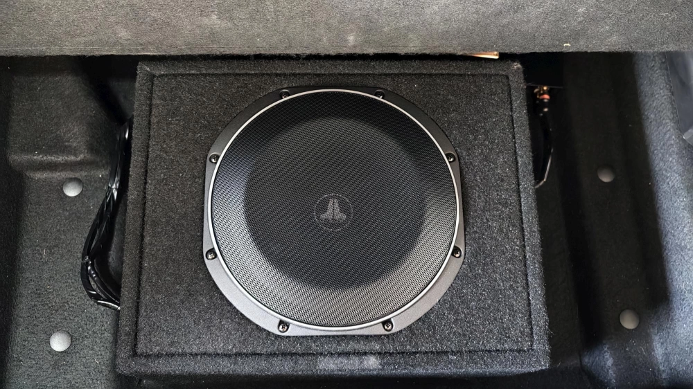 MACAN安裝ZAPCO超低音+擴大機