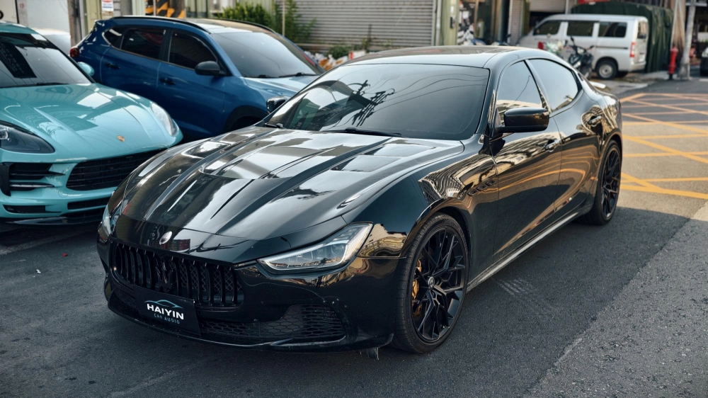 瑪莎拉蒂SQ4安裝鏡片盲點+電動尾門