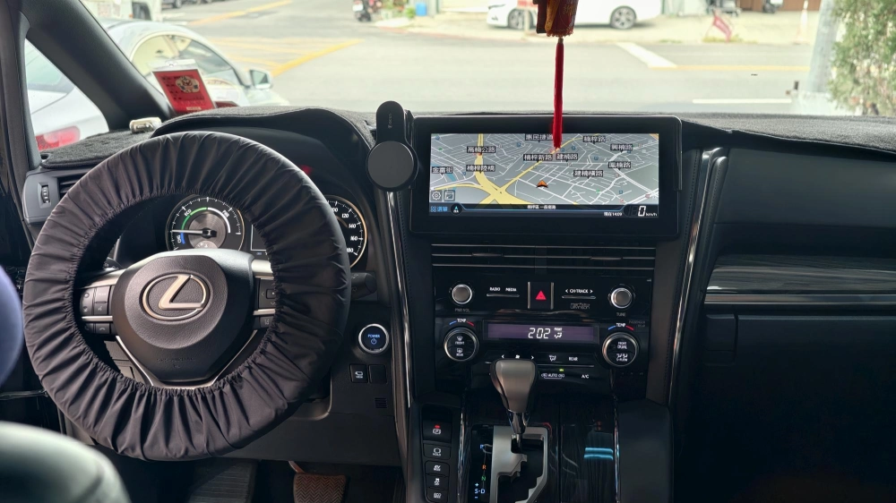 LEXUS LM升級安卓系統