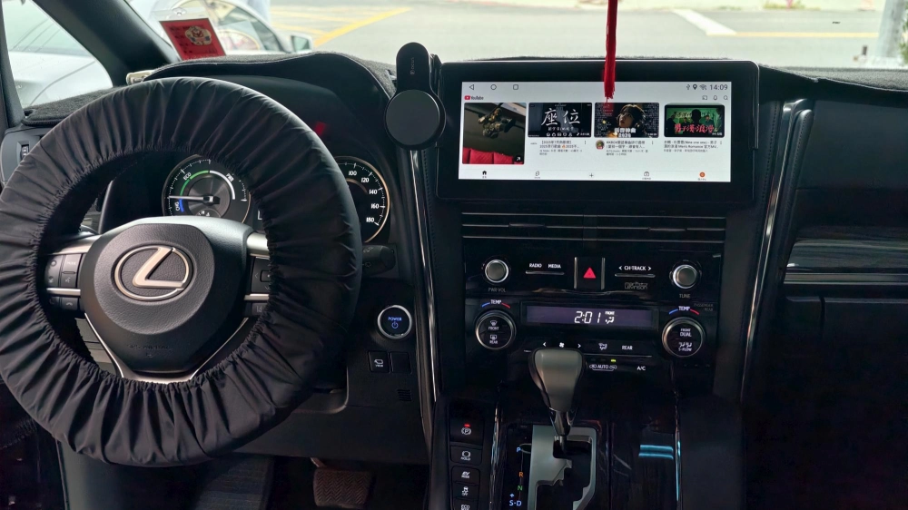 LEXUS LM升級安卓系統