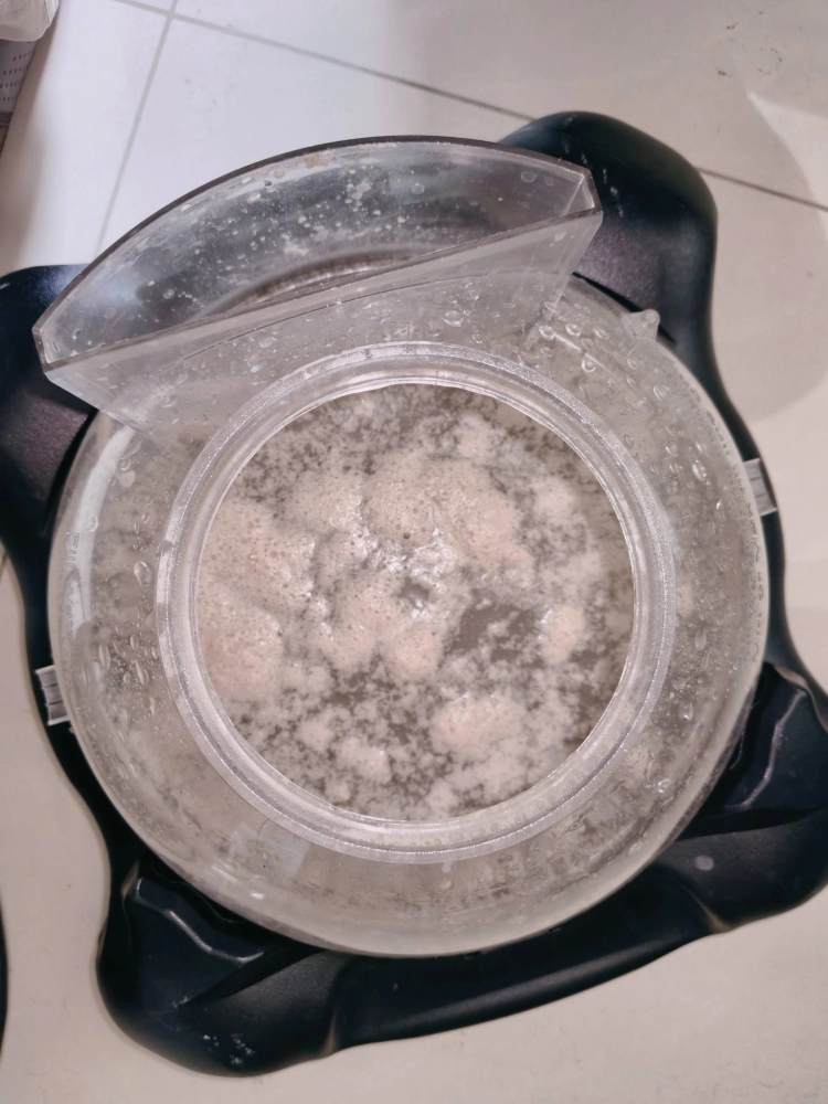 感謝屏東市神秘小姐的早上預約 做了2臺冷氣清洗預約 感謝三民區葉小姐下午預約 做了1洗衣機1房除塵蟎的預約