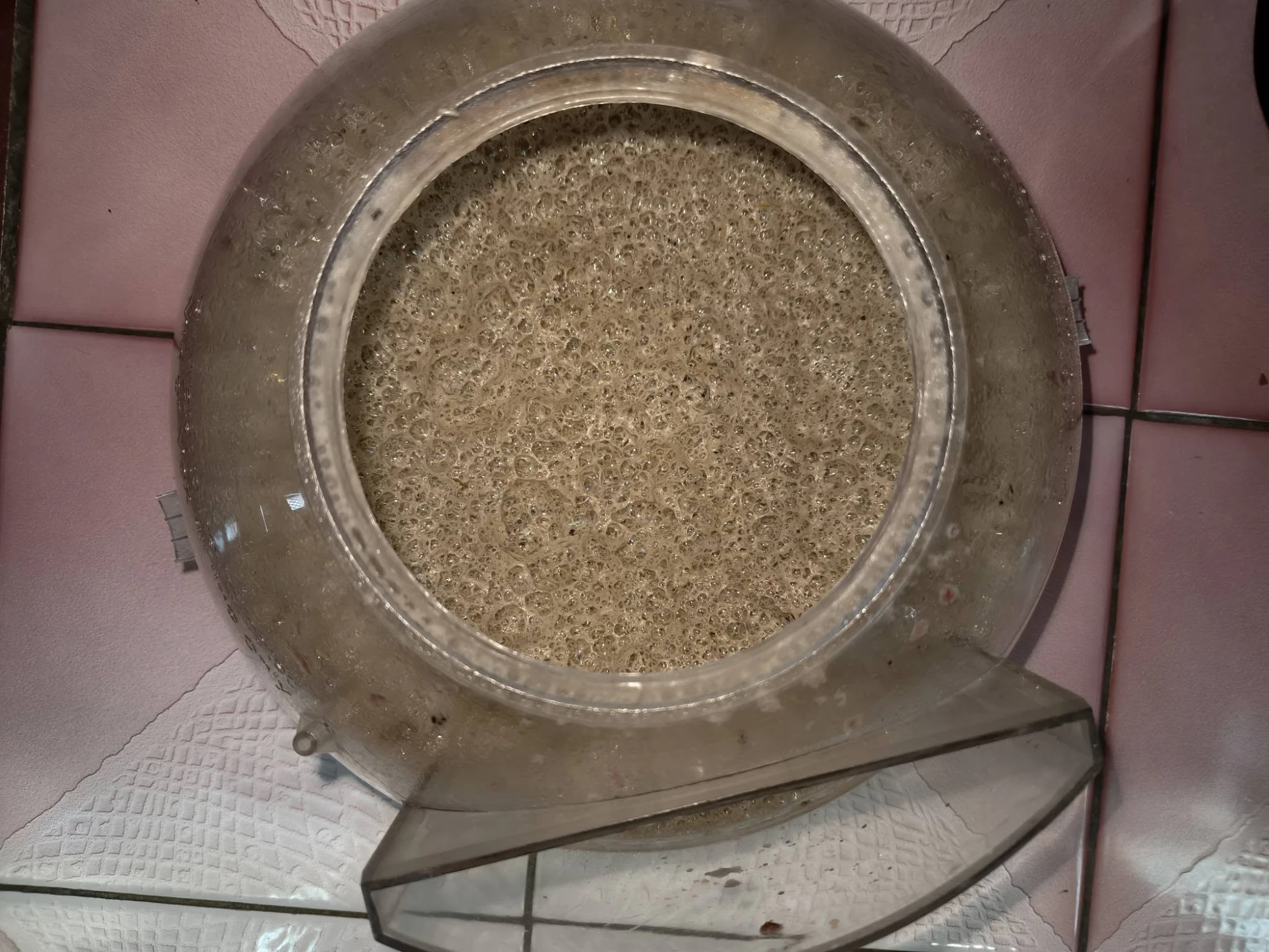 感謝楠梓區吳小姐早上預約做了2房除蟎服務