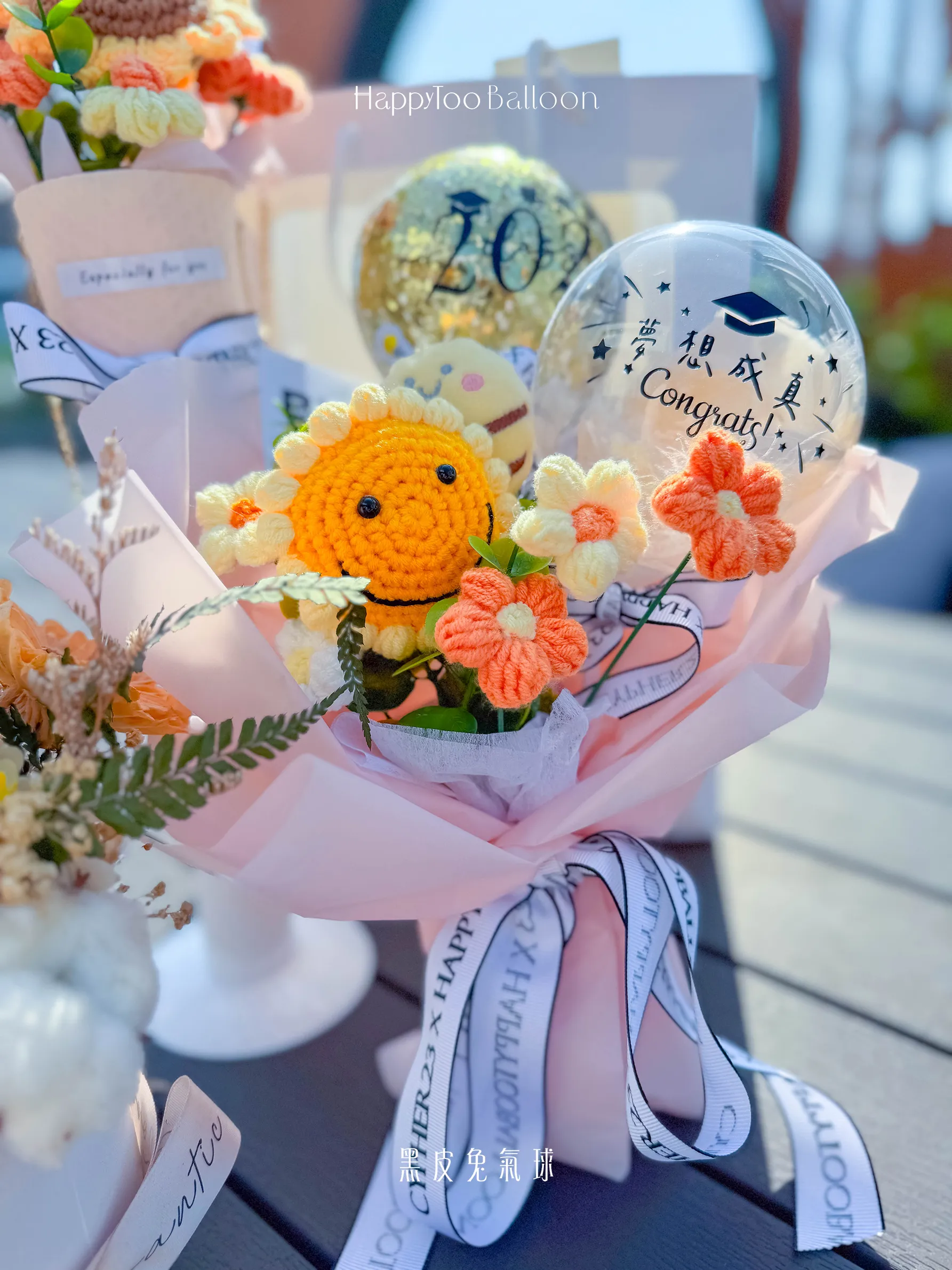 《可客製專屬名字》畢業手作針織花氣球 - 向日葵與小蜜蜂