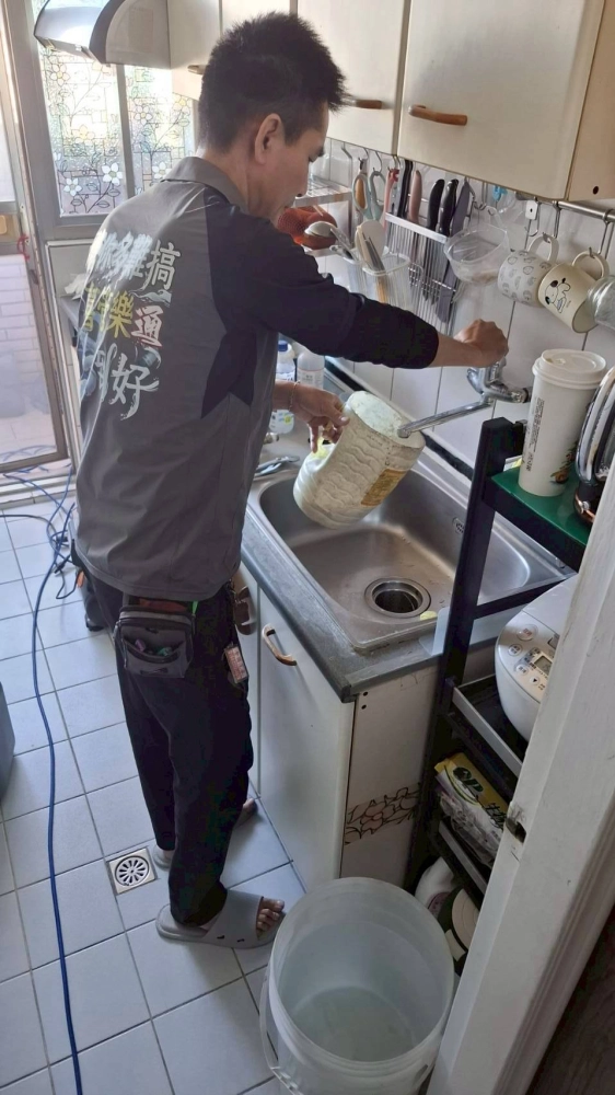 台中免敲牆管內補漏