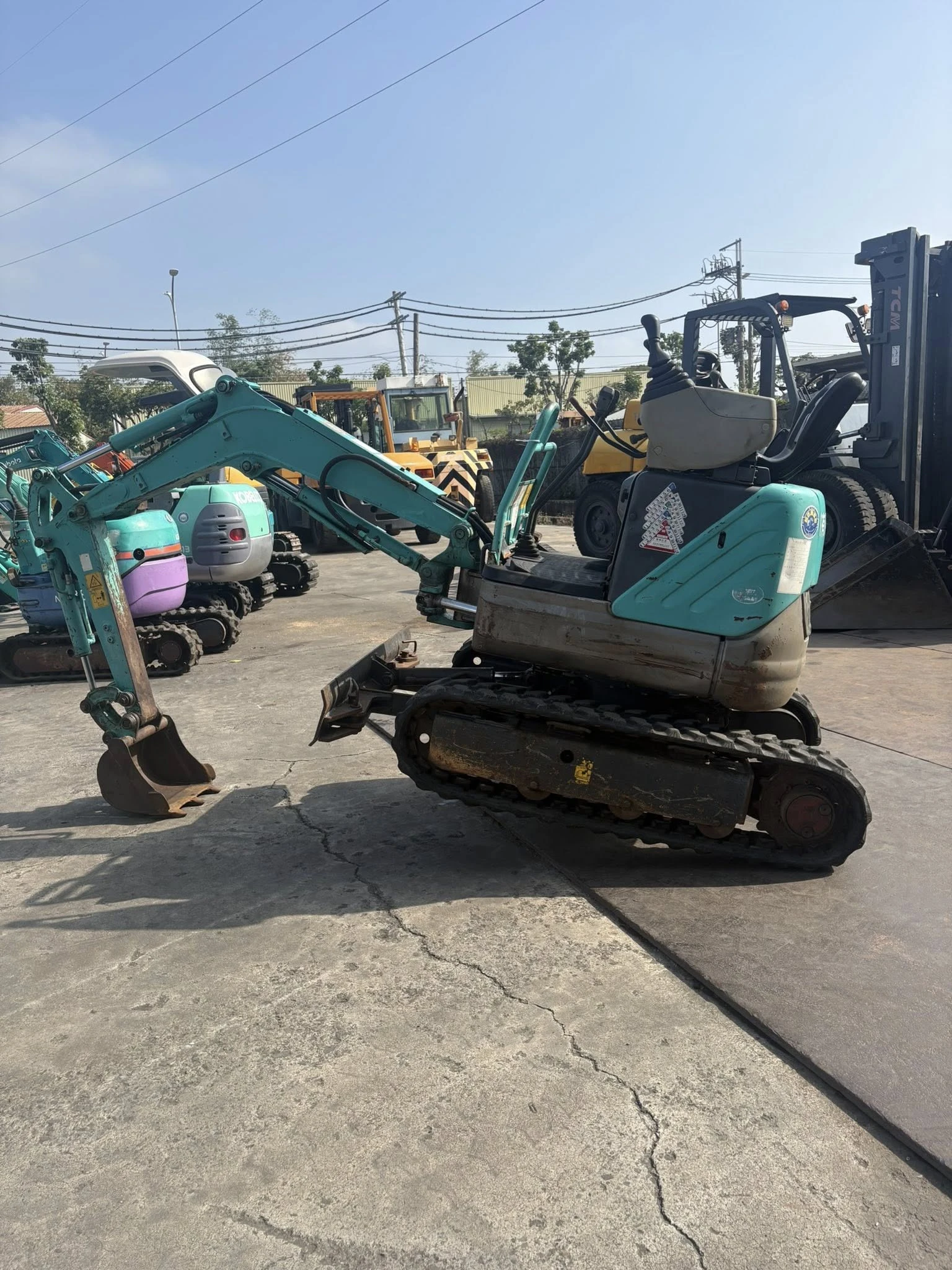 KOBELCO SK09SR