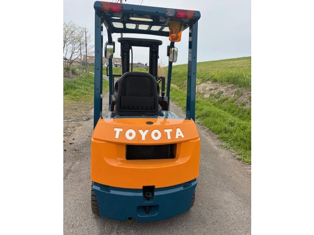 TOYOTA 豐田 1.5噸柴油堆高機 7FD15