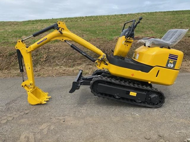KOMATSU PC09-1
