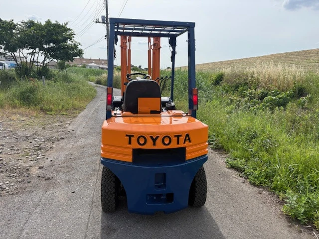 TOYOTA 豐田2.5噸柴油堆高機  5FD25