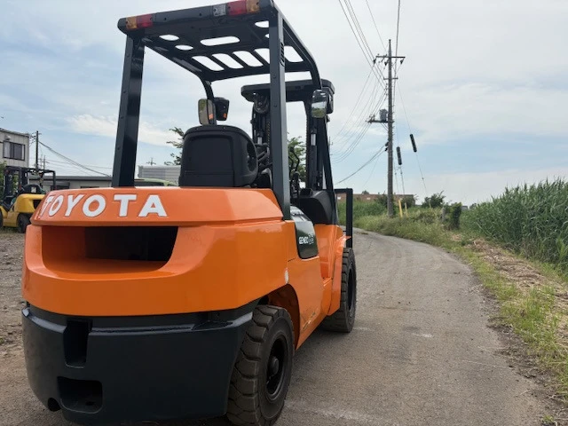 TOYOTA 豐田3.5噸柴油堆高機 7FDJ35