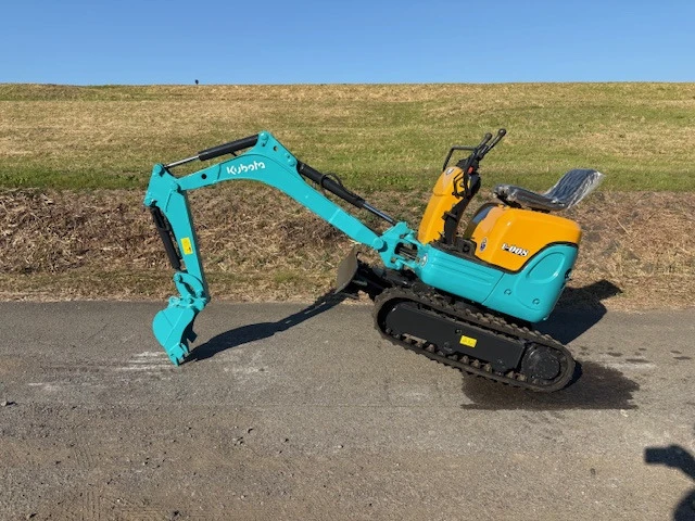 KUBOTA 久保田挖土機 U-008