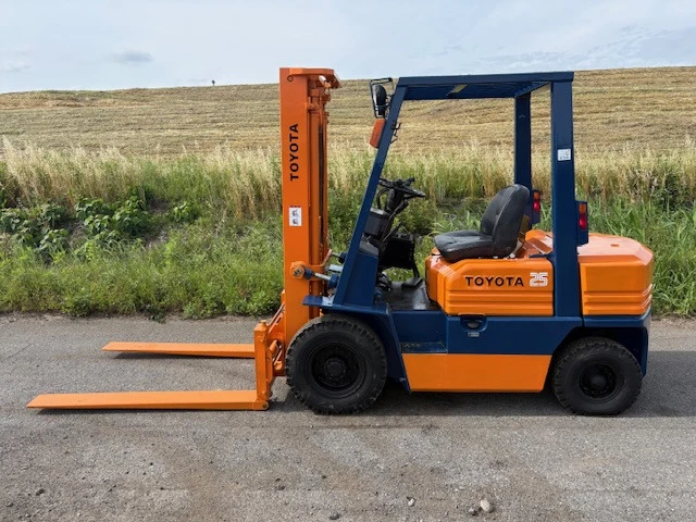 TOYOTA 豐田2.5噸柴油堆高機  5FD25