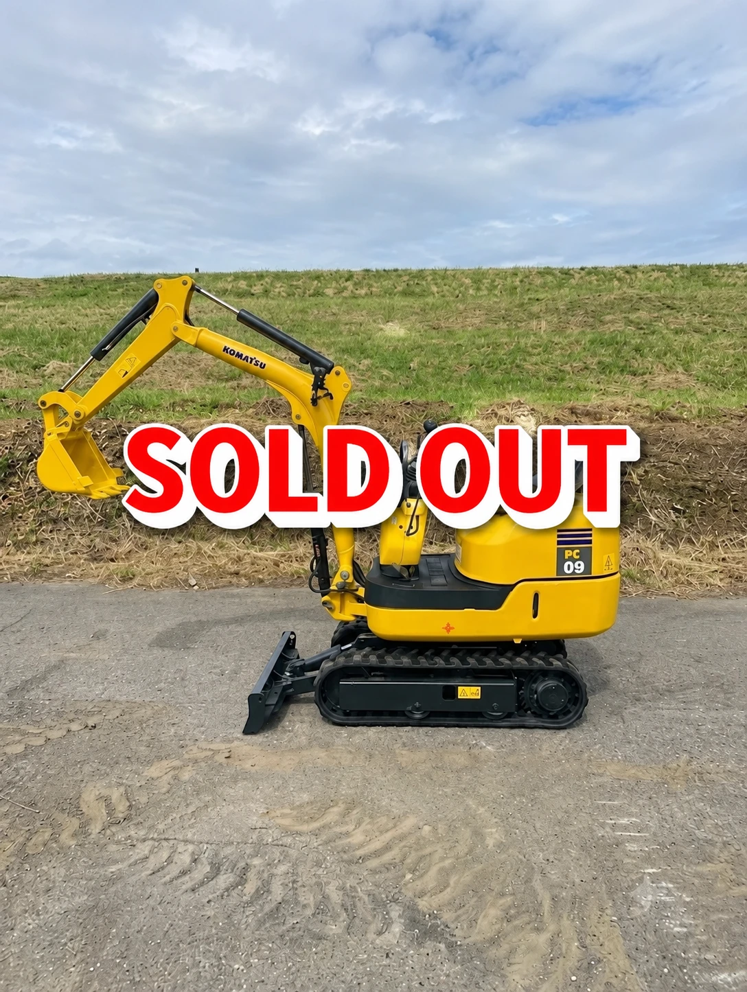 KOMATSU PC09-1