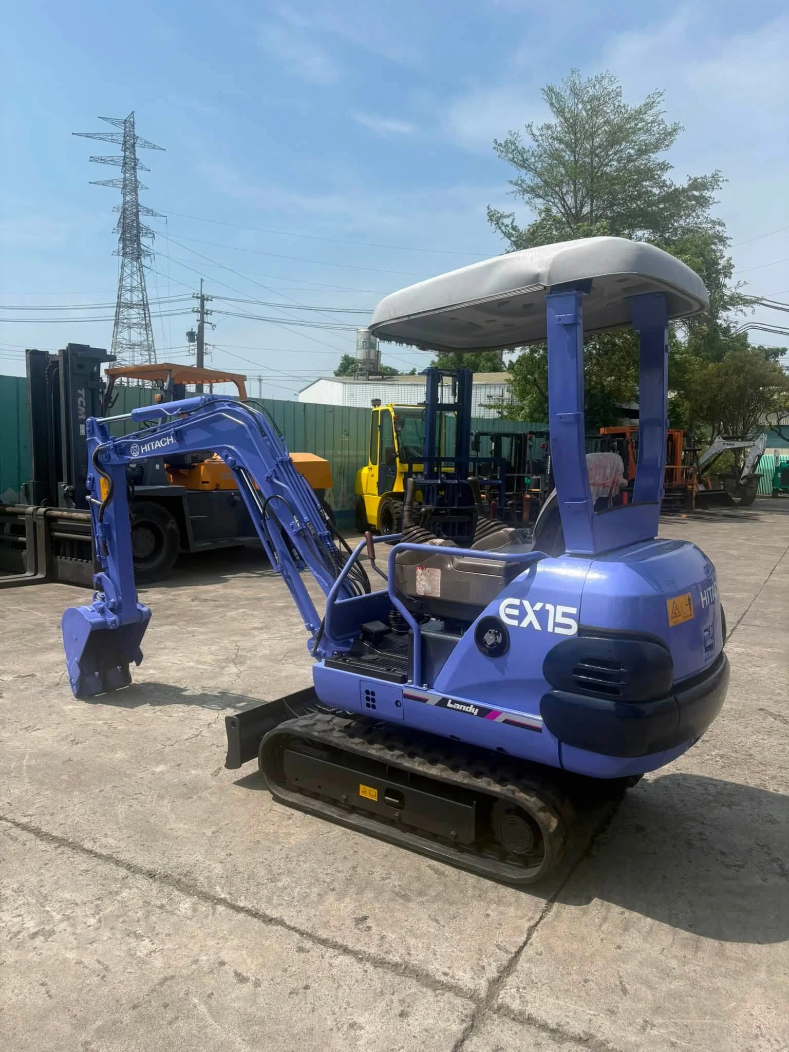 HITACHI EX15-2