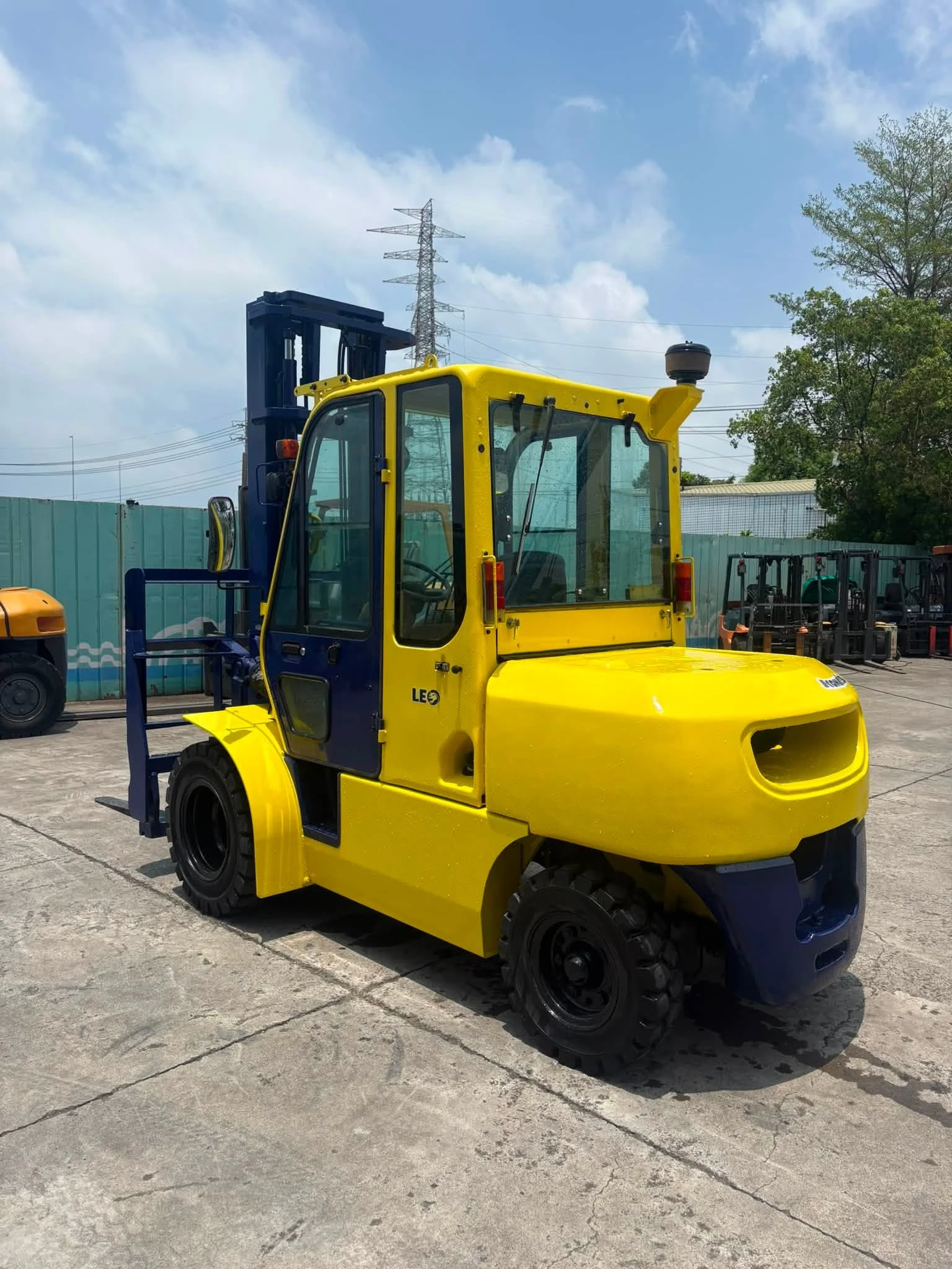 KOMATSU FD40T-7