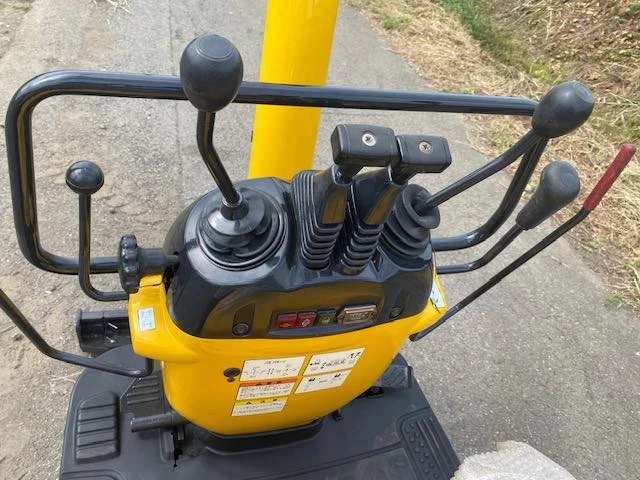 KOMATSU PC09-1