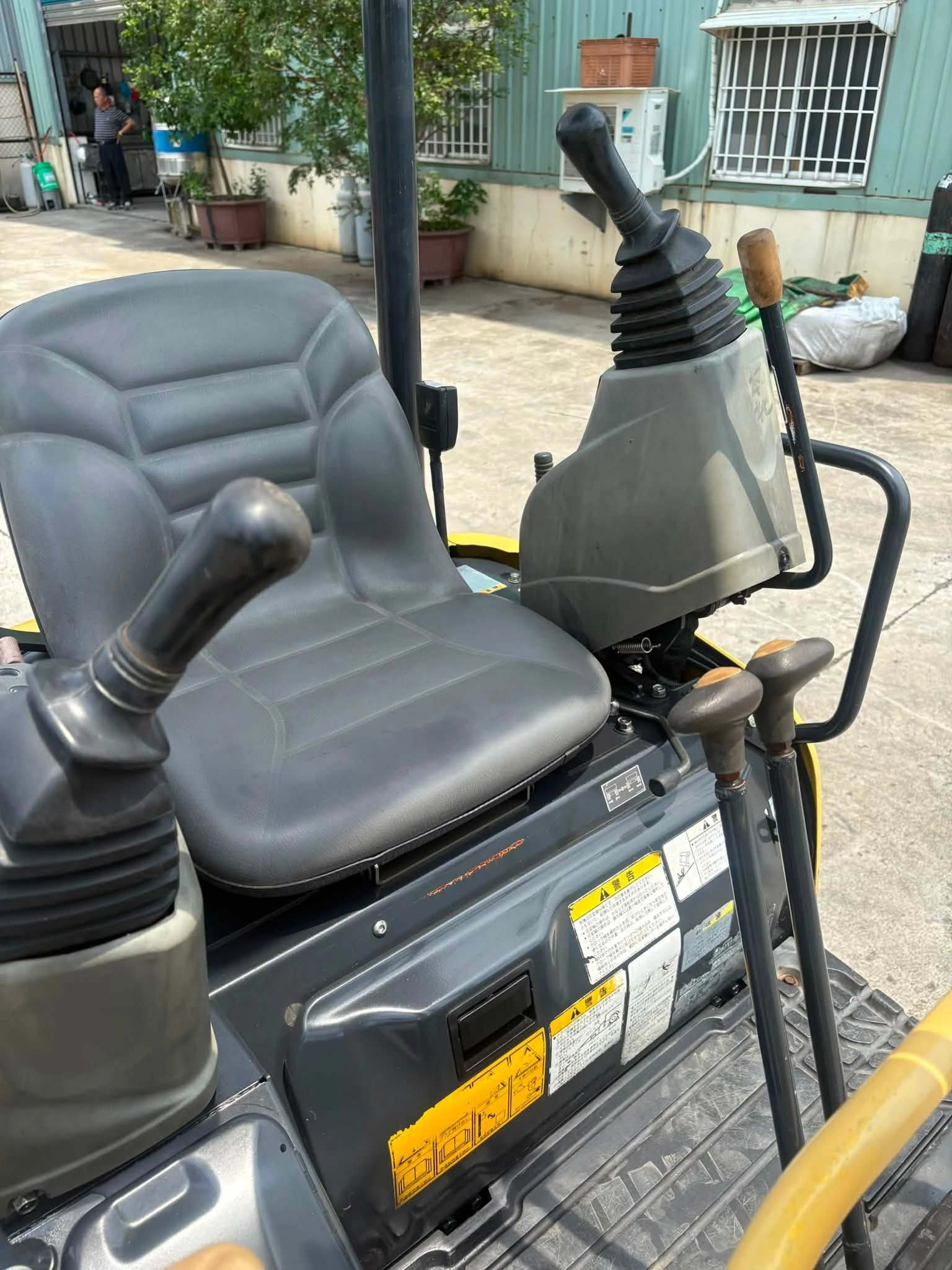YANMAR VIO17